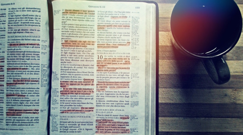 Reading the Bible to Meet God (photo-TheBlazingCenter.com)