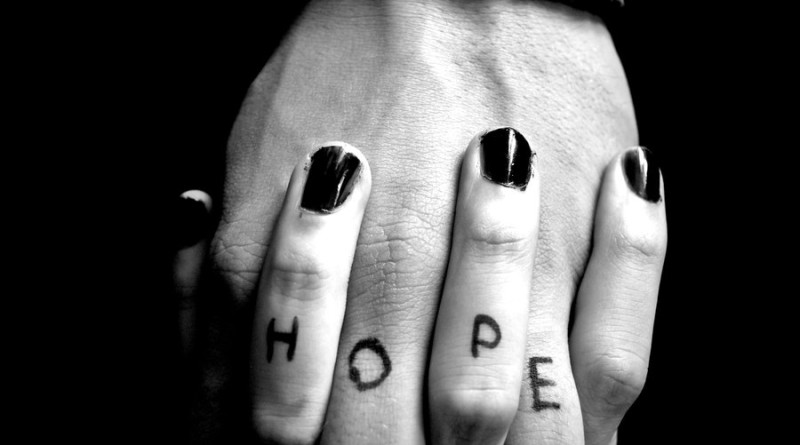 How to Find Hope in Violent Times (theincompletemen.wordpress.com)